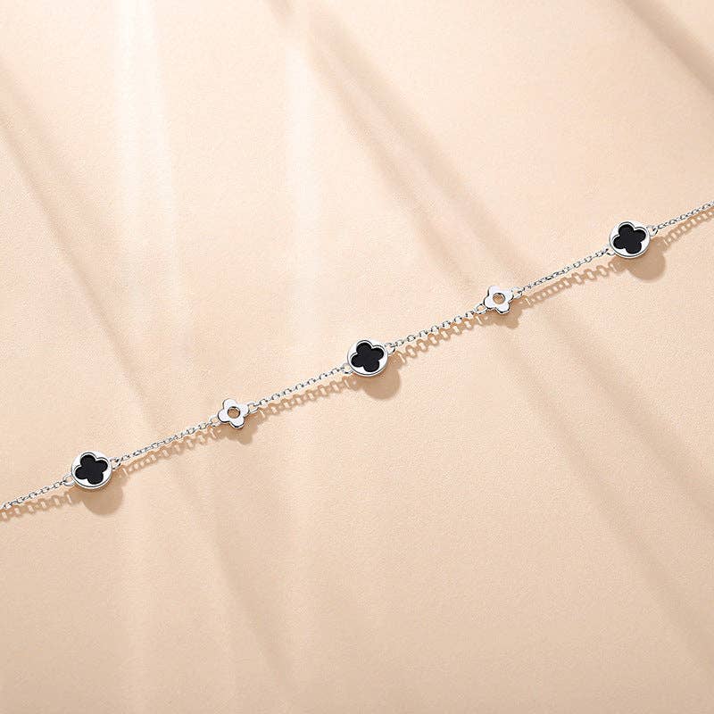 Perimade & Co. LLC – wholesale Berlockarmband – Armband med fyrklöver och agat i 925 sterlingsilver0