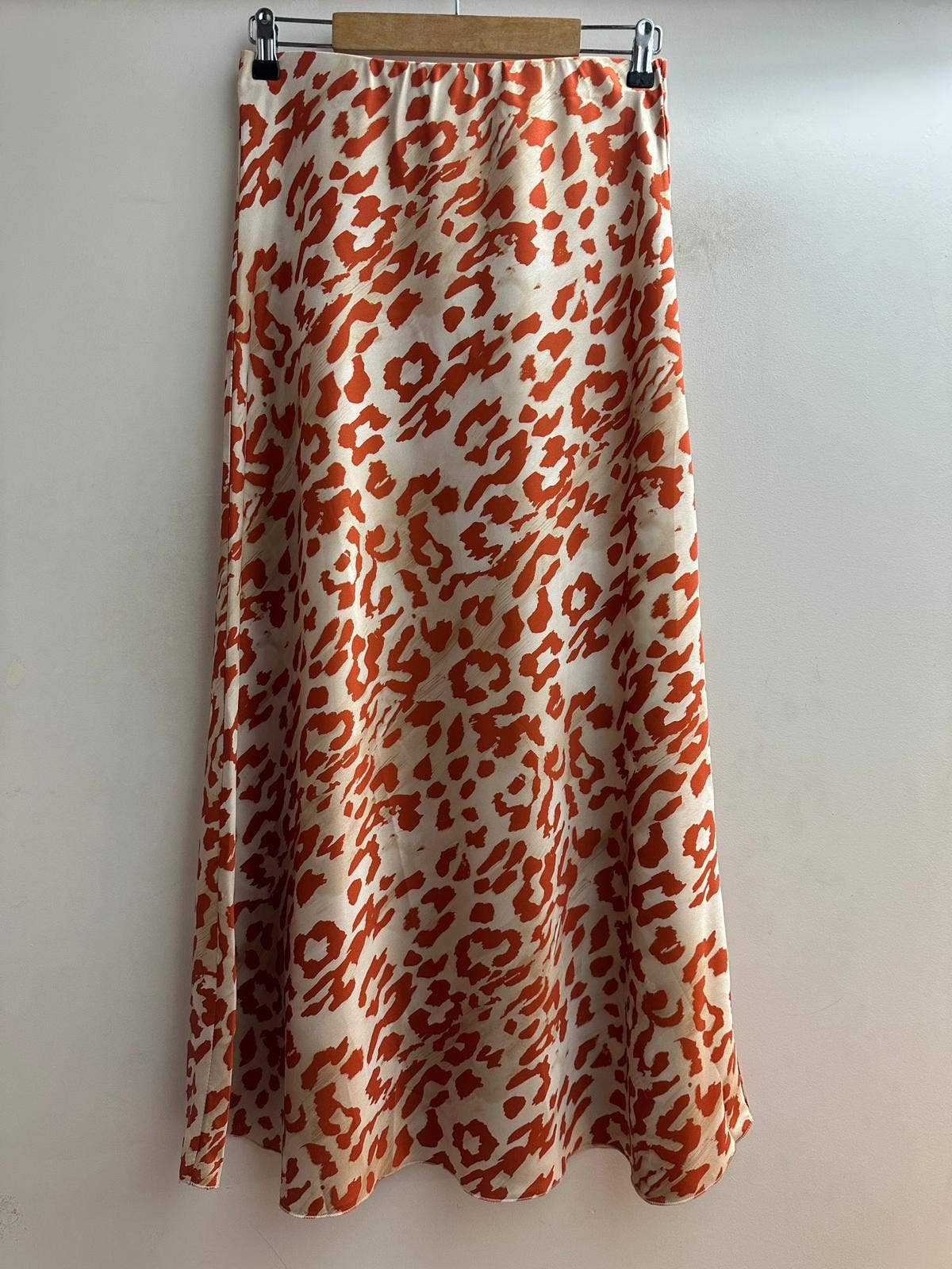 LORIANE - Wholesale Skirt - Women's - 10480LC fluid and lightweight, with an elastic waist3