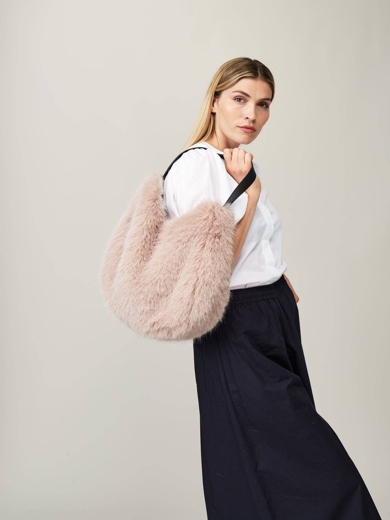 Helen Moore - Wholesale Tote Bag - Women's - Slouch Bag1