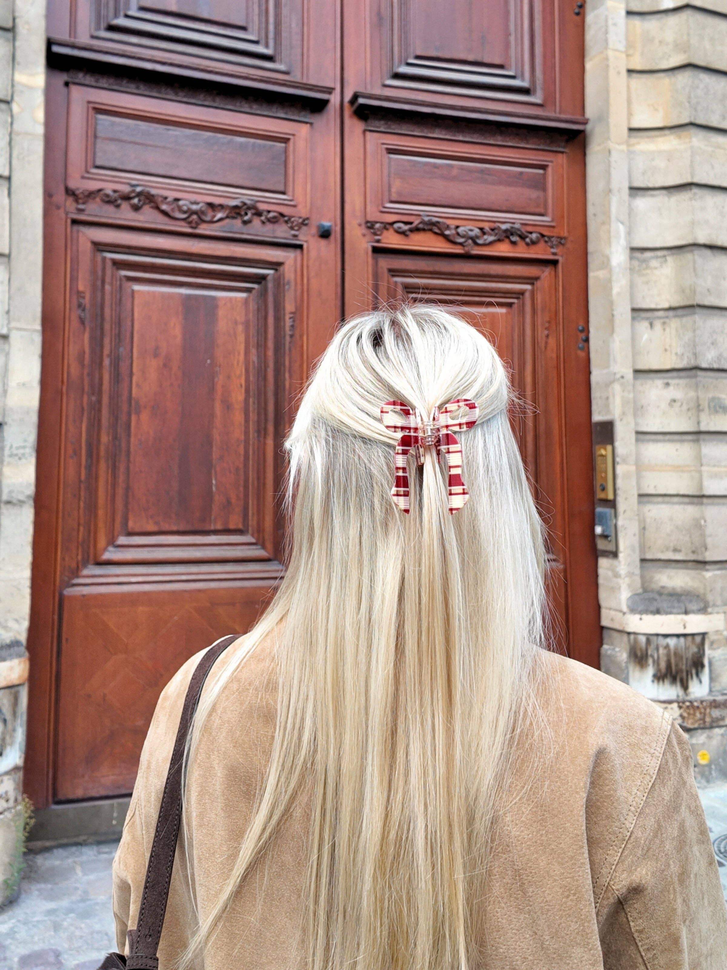 Solar Eclipse – Clips para cabelo - Mulher por atacado – Garra de Cabelo com Laço Coquette Pintado à Mão | Ecológico10