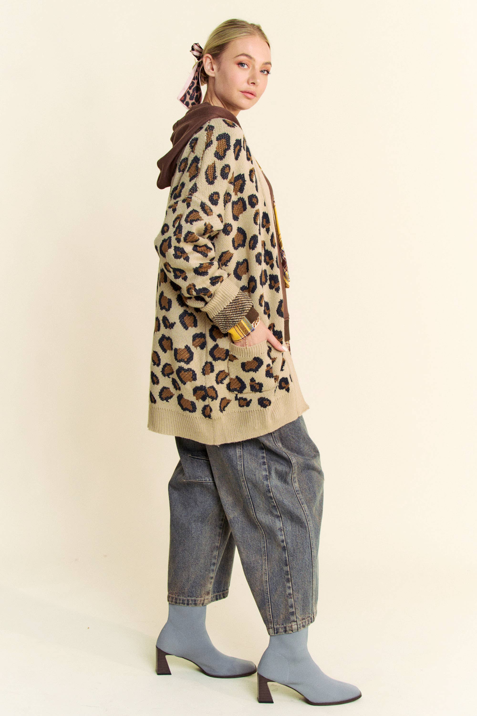 Mokka Open vest met lange mouwen en luipaardprint met zakken voor groothandel op Faire5