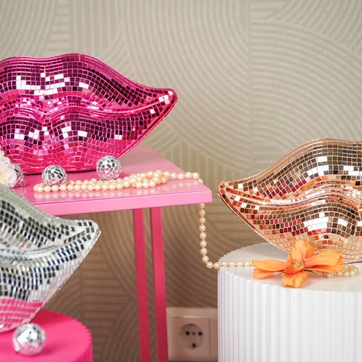 Housevitamin bv - Wholesale Decorative Tabletop Object - Ornament - Disco Lip - Glass - Rose Gold- 29x10x13,5cm3