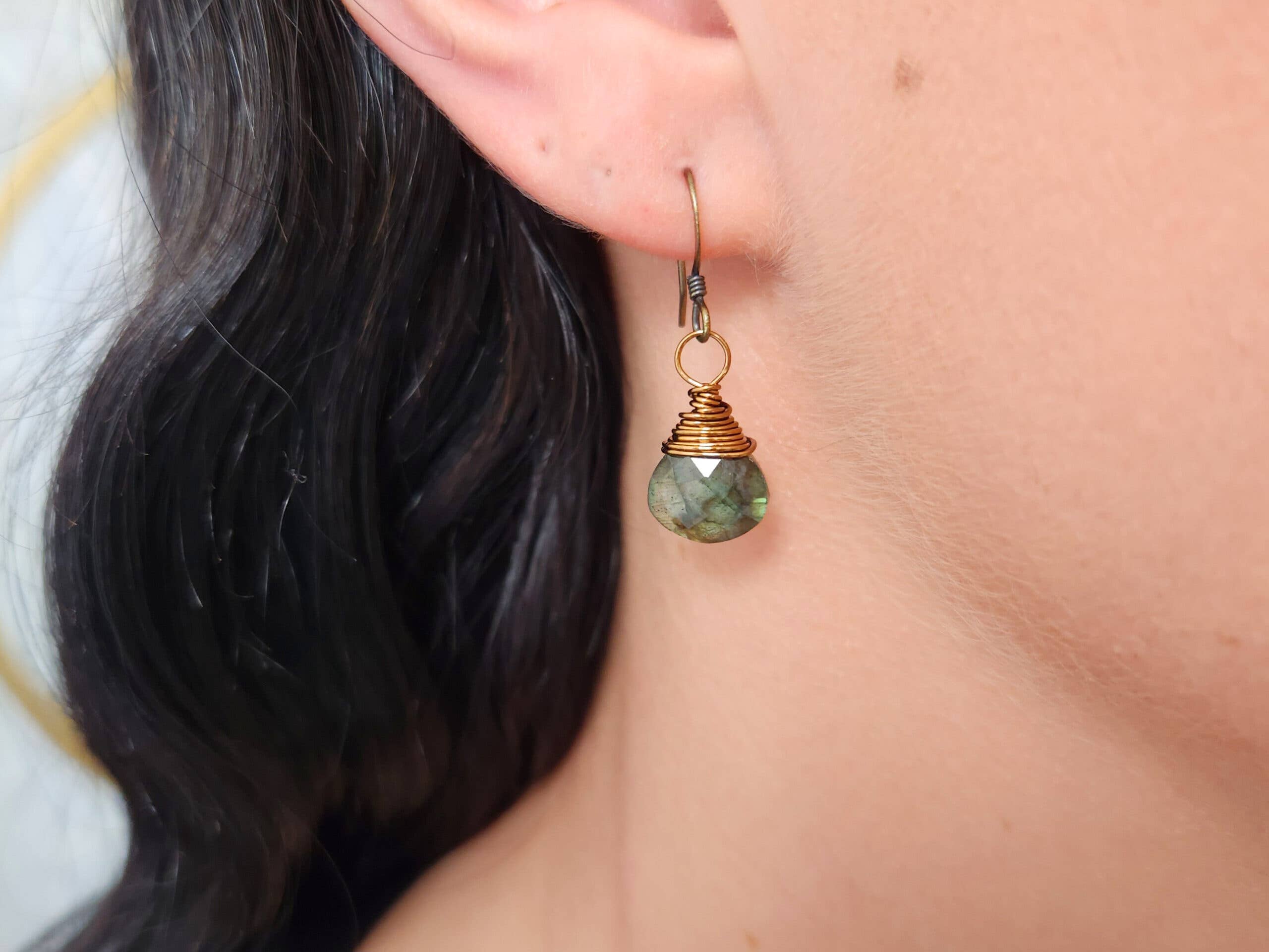 Edgy Petal Jewelry – wholesale Dangle earrings – Labradorite Wire Wrapped Earring1