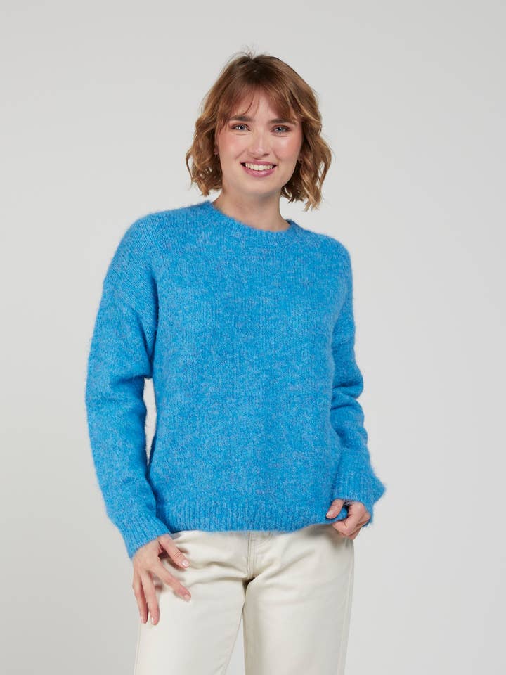 JACOB - Kuscheliger Strickpullover aus Wolle & Recyclingmaterial für den Großhandel von Andy & Lucy