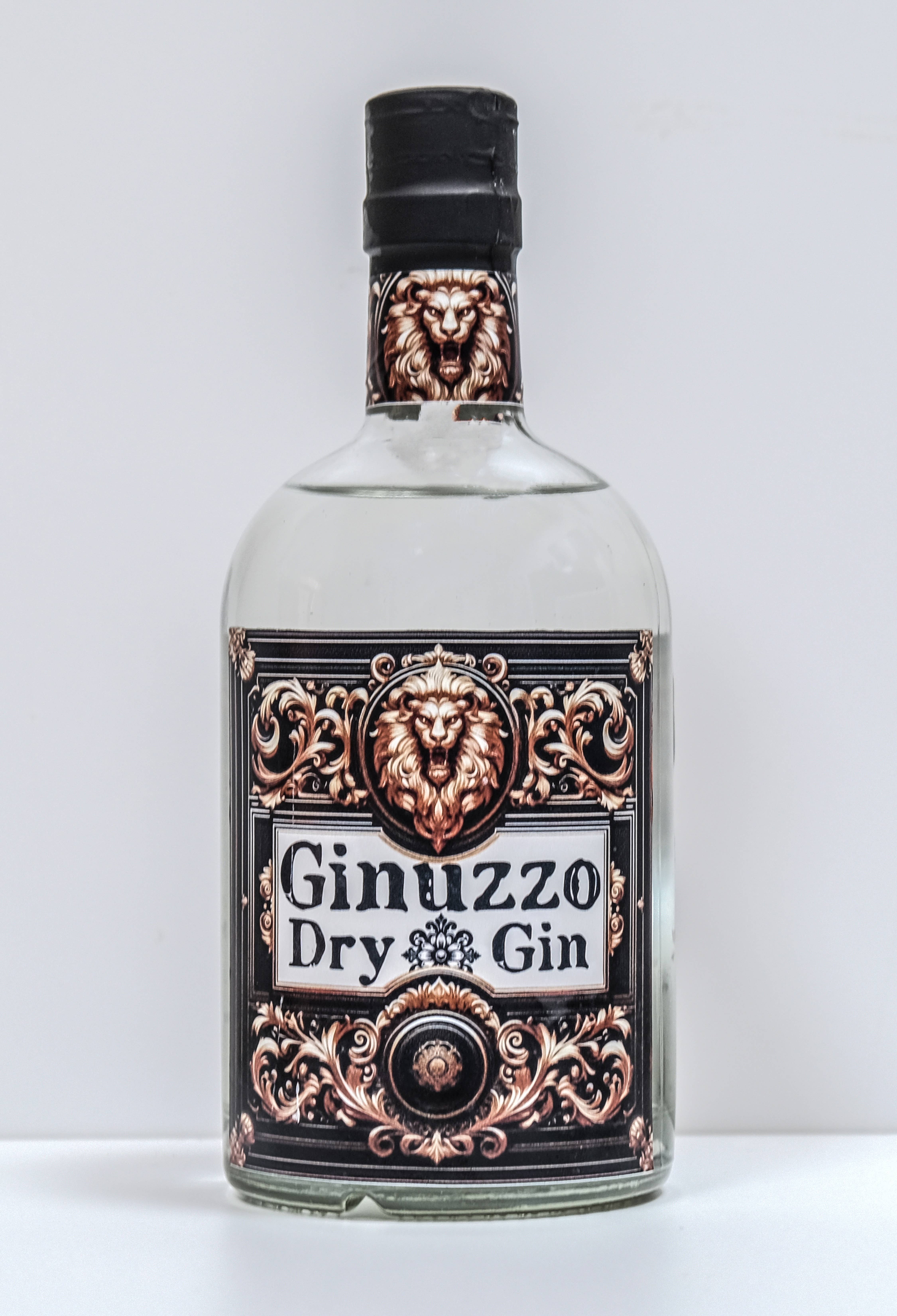 Sicilian Whiskey - Wholesale Gin - Ginuzzo Dry Gin1