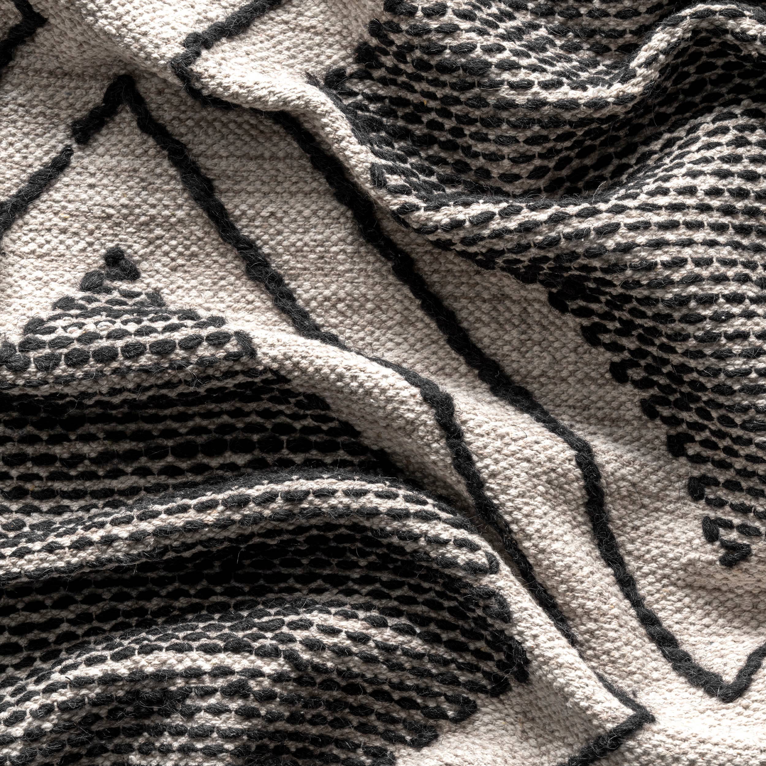 Noir Tapis à pampilles Jubilee en coton et losanges en vente sur Faire2