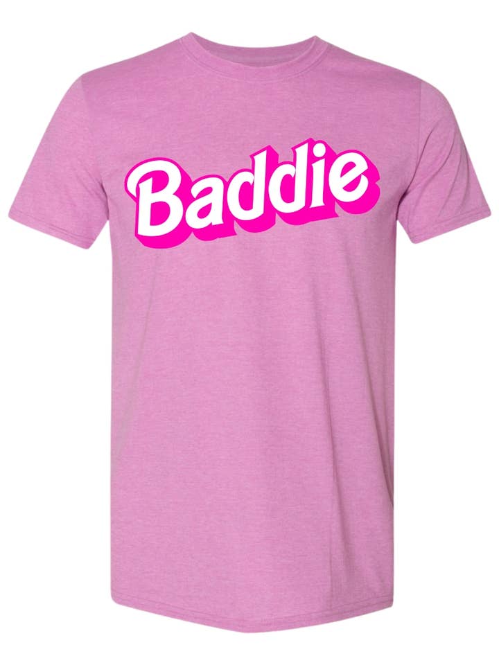 T-shirt graphique Baddie pour la vente par Brick House Graphics