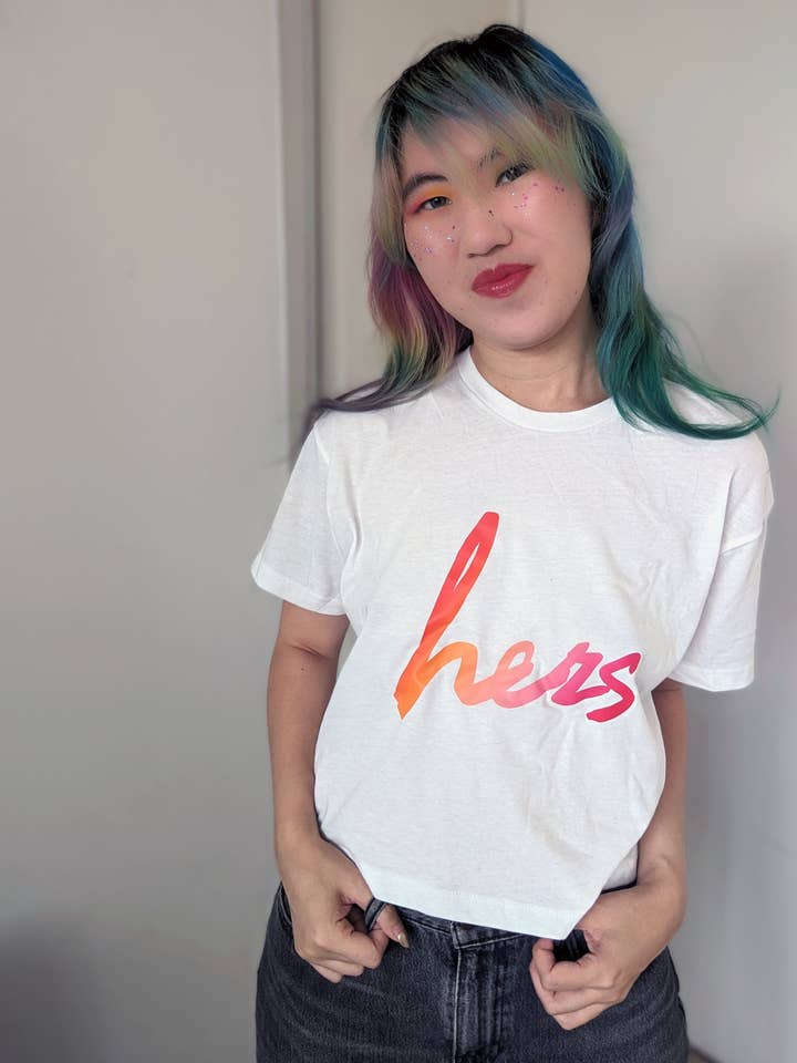Hers-Crop-T-Shirt für den Großhandel von Sapphic Space