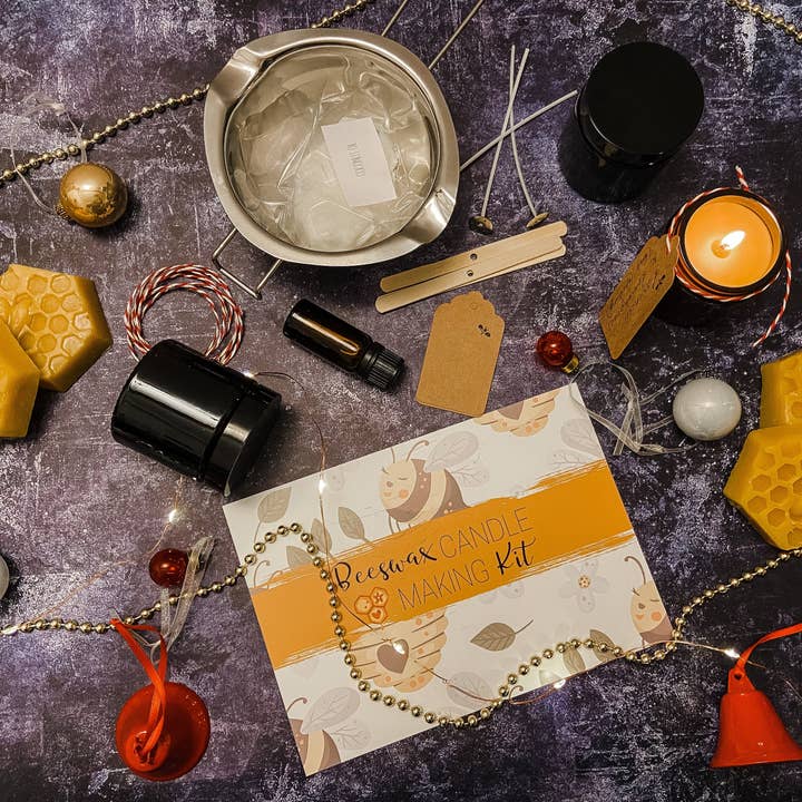 The Craft Connoisseurs - Wholesale DIY craft kit - Beeswax Christmas Candle Making Kit - Limited Edition2