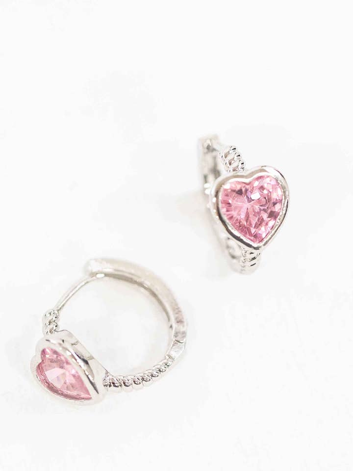 Créoles en forme de cœur précieux pour la vente par Lovoda