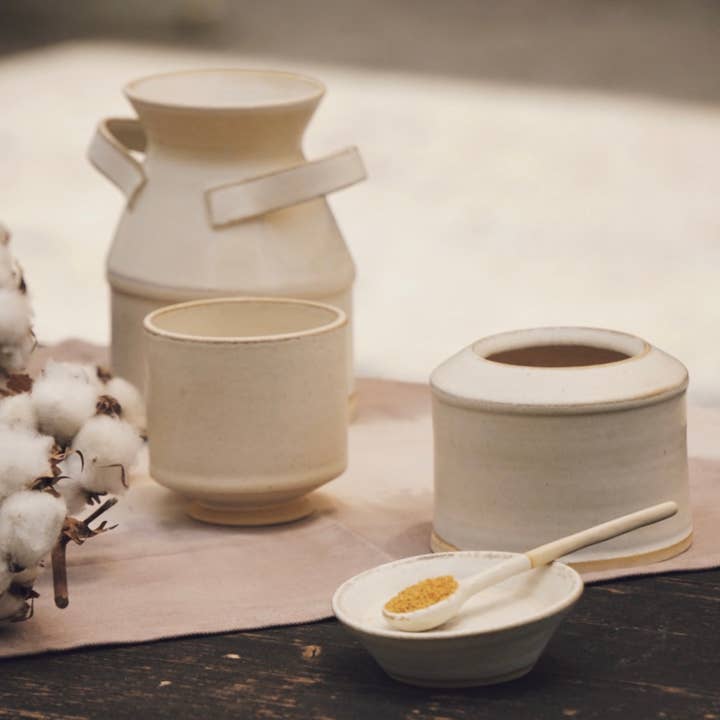 Ana Miranda Ceramics - Wholesale Jug - Romantic milk jug in stoneware clay. 600ml Ø2