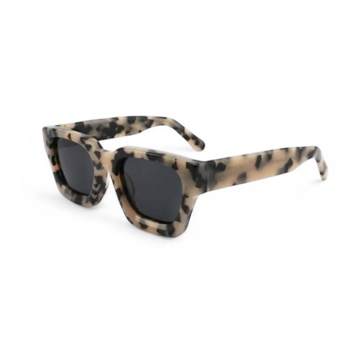 Jenny Be Free - Wholesale Sunglasses - Women's - Sunglasses: Chunky Tortoise