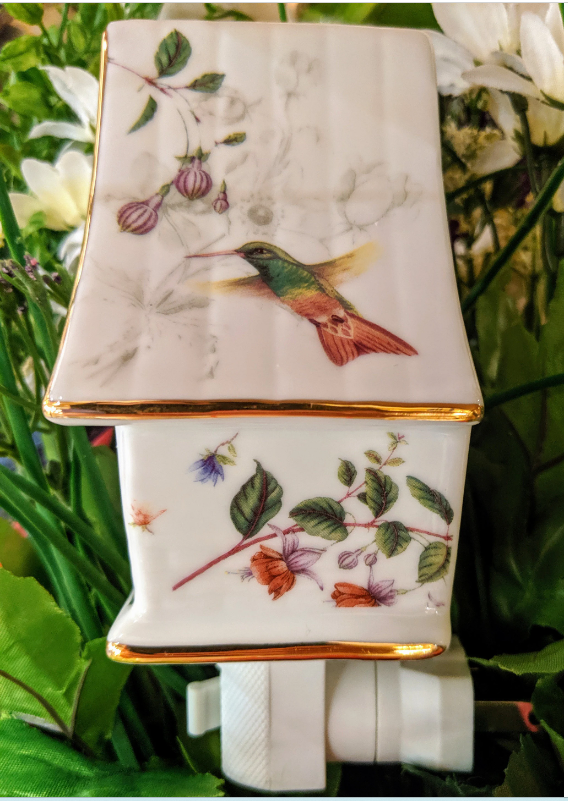 Green Pastures Wholesale - Wholesale Night Light - Night Lights - Porcelain Hummingbird 4