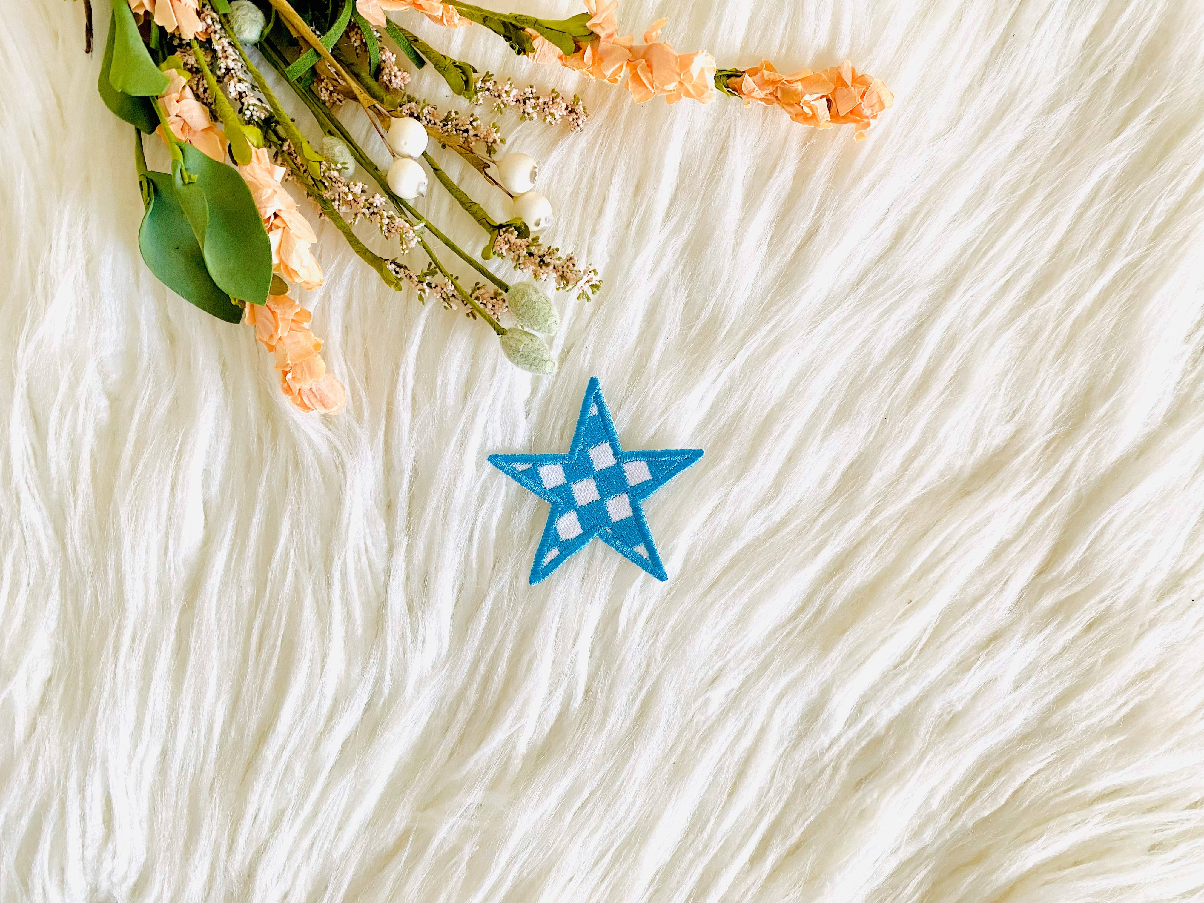 R & R Stitched - Wholesale Patch - Checkered star embroidered iron on hat patch0