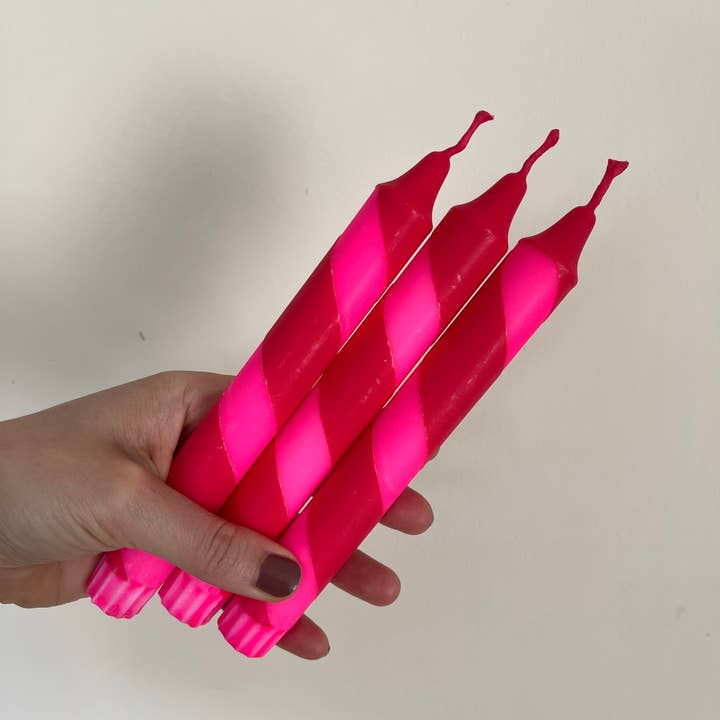 True North Chandlers - Candles - Wholesale Tapered Candle/Candlestick - Neon pink & red Helter Skelter CandleÂ