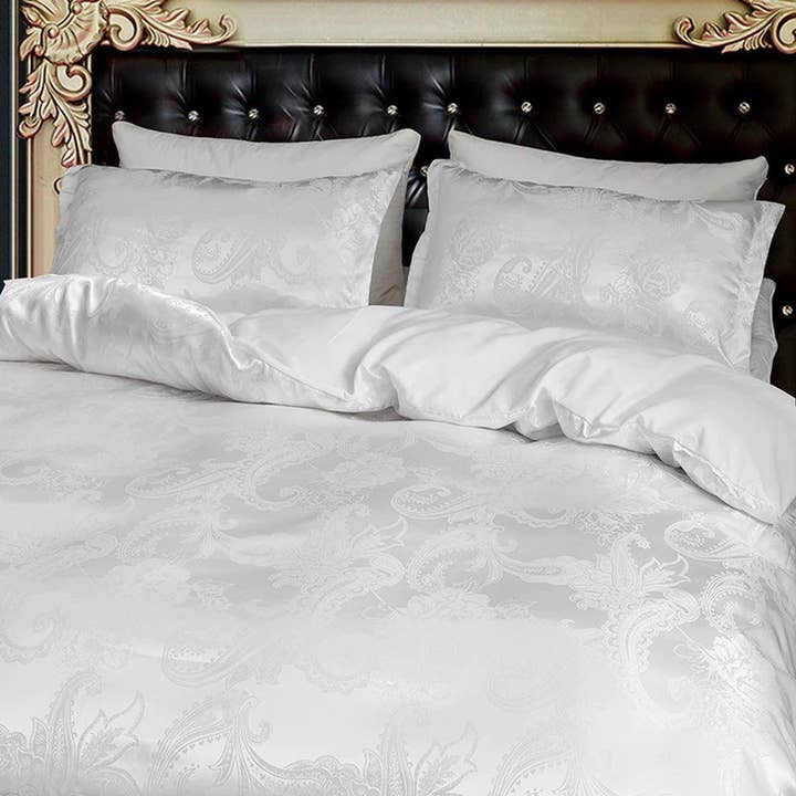 Luxuriöse Damast-Bettwäsche aus seidigem Jacquard-Stoff, weißes Bettbezug-Set, Designer-Bettwäsche, ästhetische Bettdecke King Queen Full Twin für den Großhandel von daintyduvet