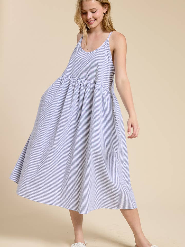 Breeze Wave Gestreiftes Midikleid für den Großhandel von Charlotte Avery