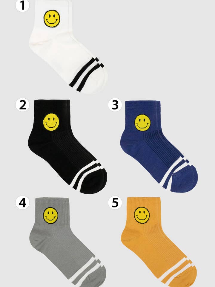 Women's Crew Smile AA Socks for wholesale by 7DAYSSOCKS