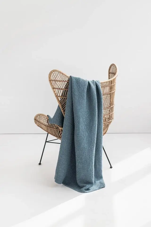MagicLinen (We handle U.S. import procedures for you) - Wholesale Throw Blanket - Linen waffle throw blanket in Gray blue0