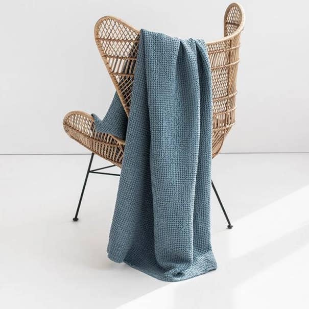 MagicLinen (We handle U.S. import procedures for you) - Wholesale Throw Blanket - Linen waffle throw blanket in Gray blue0