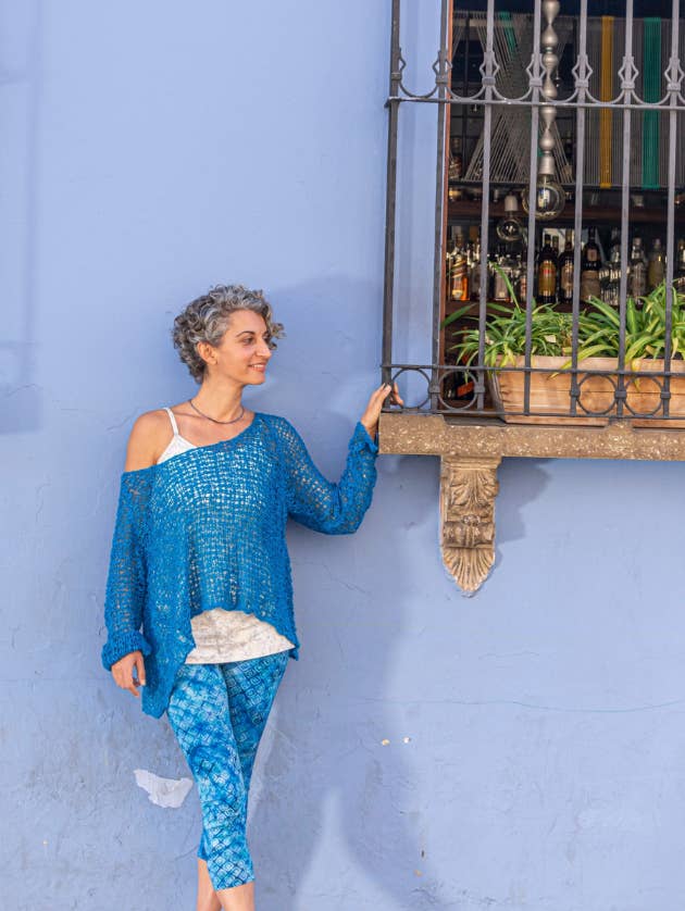 Hands To Hearts - Wholesale Tunic - Women's - Crocheted Long Sleeve Soul Warmer40