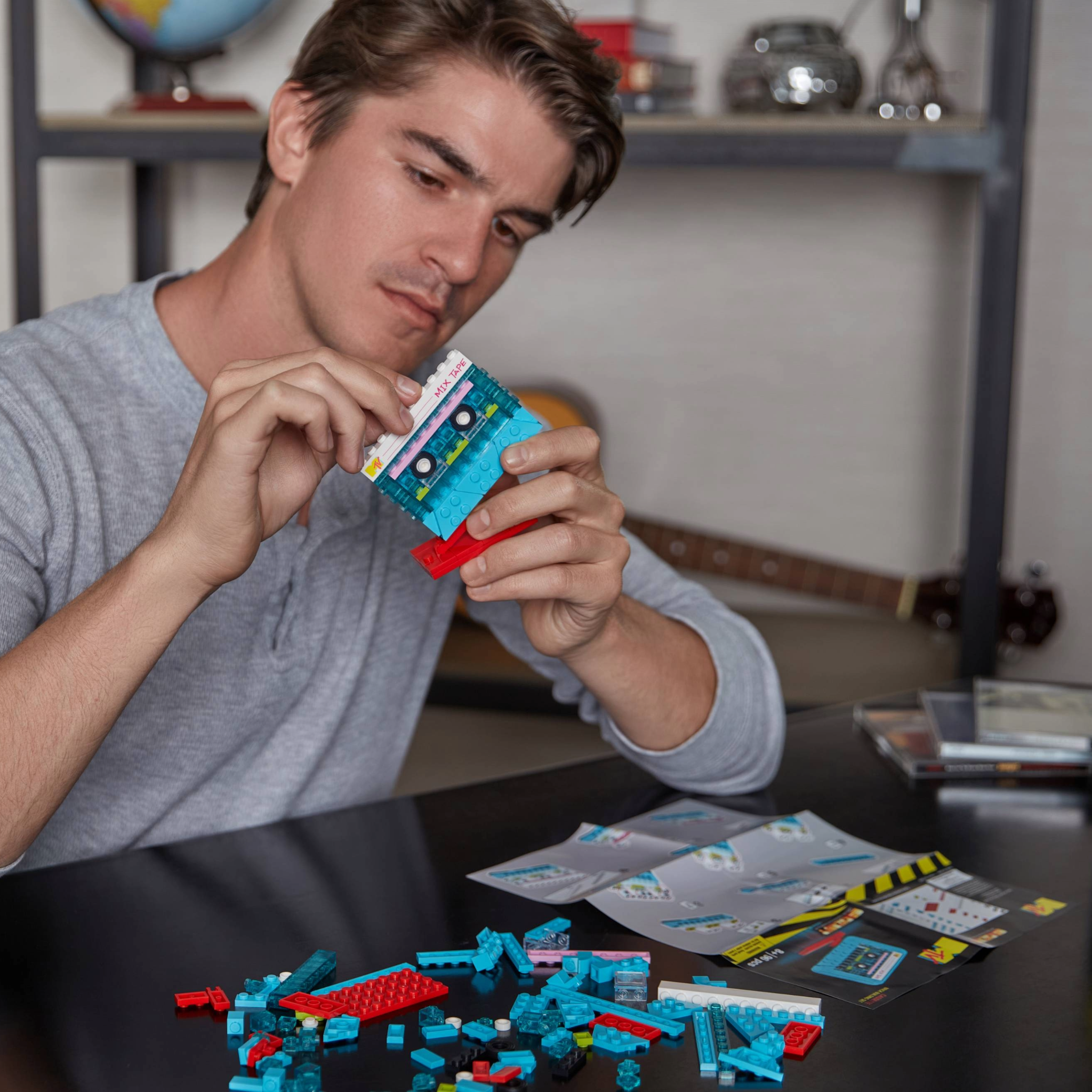 Brickcraft - Wholesale Building Set - Kids - MTV Cassette Tape Brick Building Set3