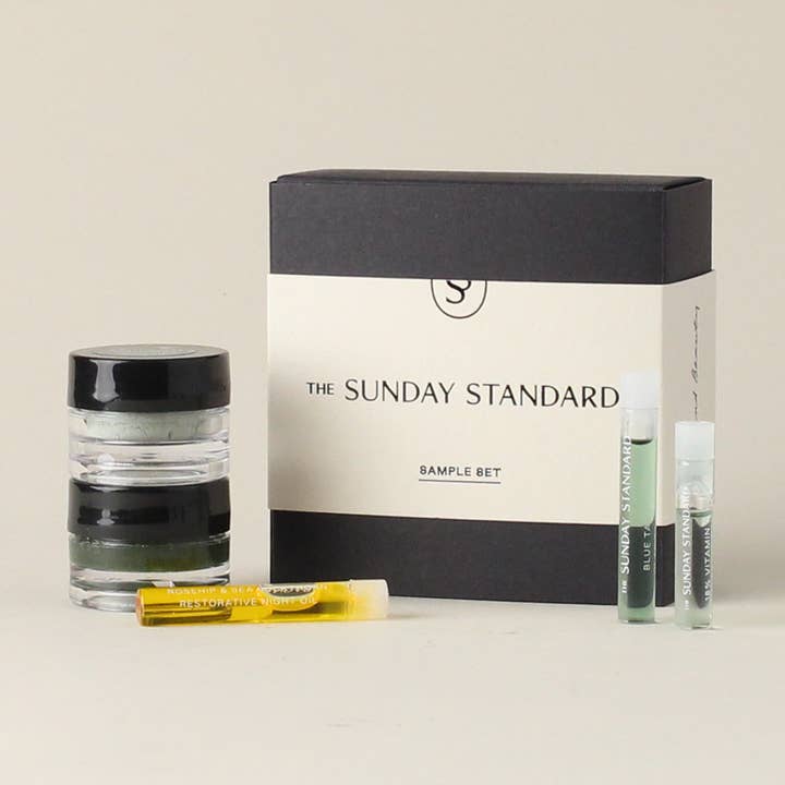 Jeu d'échantillons pour la vente par The Sunday Standard