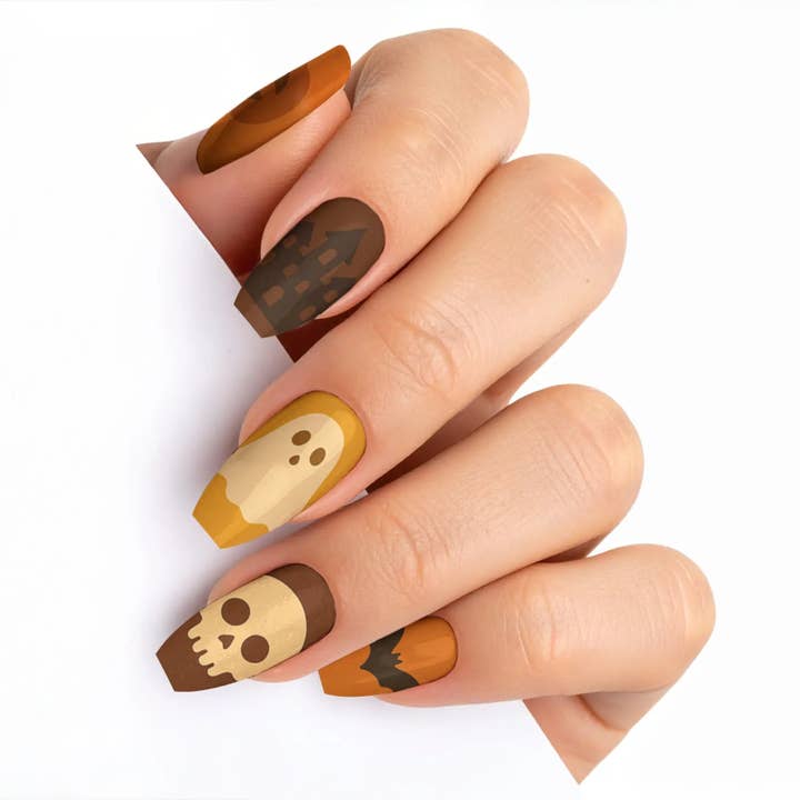 Unghie finte marroni di Halloween Spooky Cocoa Crush per la vendita all'ingrosso da parte di FYNE BODY
