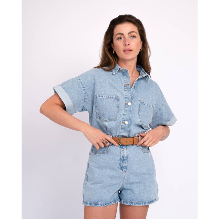 Amsterdam Heritage Leather Belts, Bags, Jackets & Apparel - Wholesale Belt - Women's - Dieke | Classic Full Grain Leather Belt for Women3