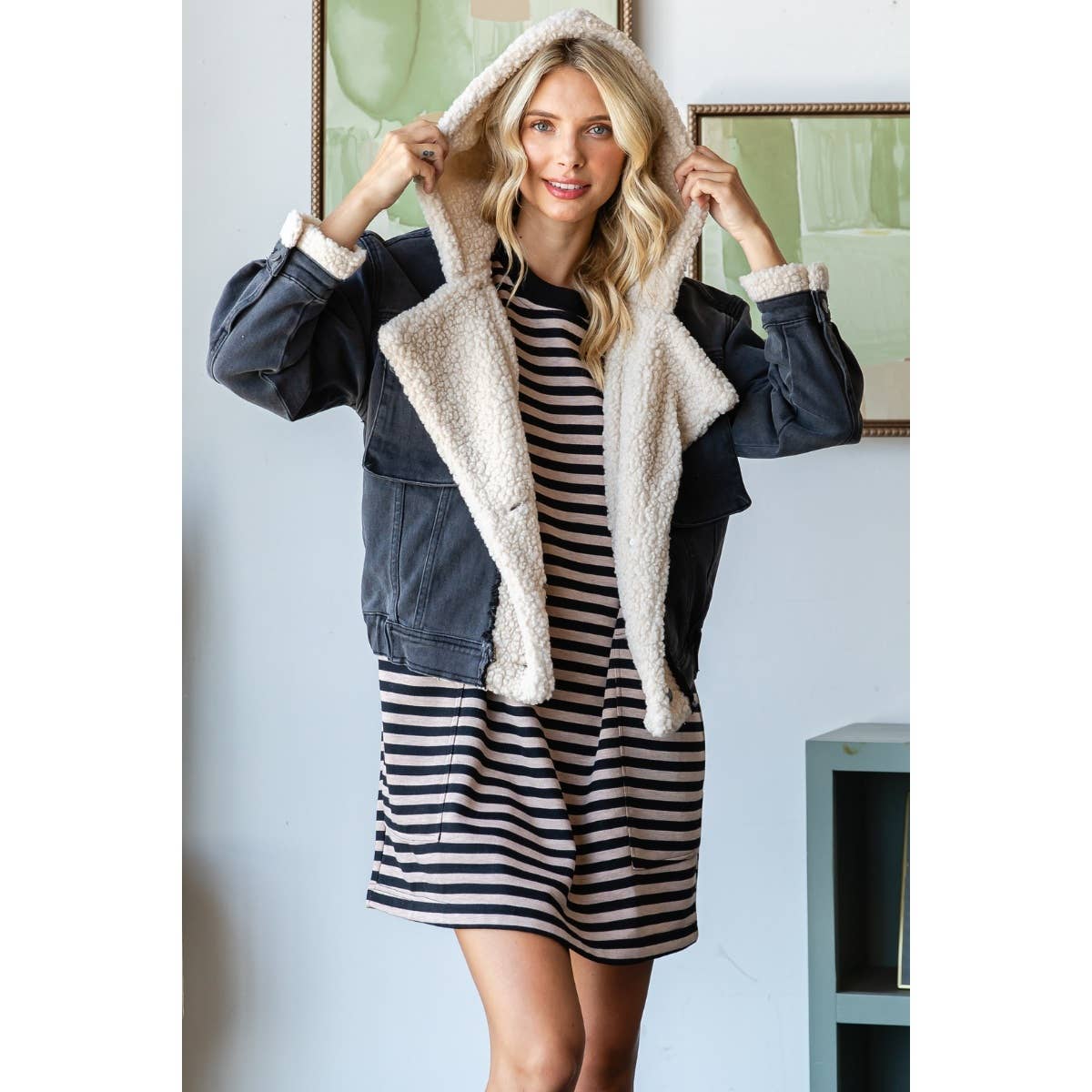 Veveret - Wholesale Denim Jacket - Women's - Faux Sherpa Hooded Denim Jacket 0