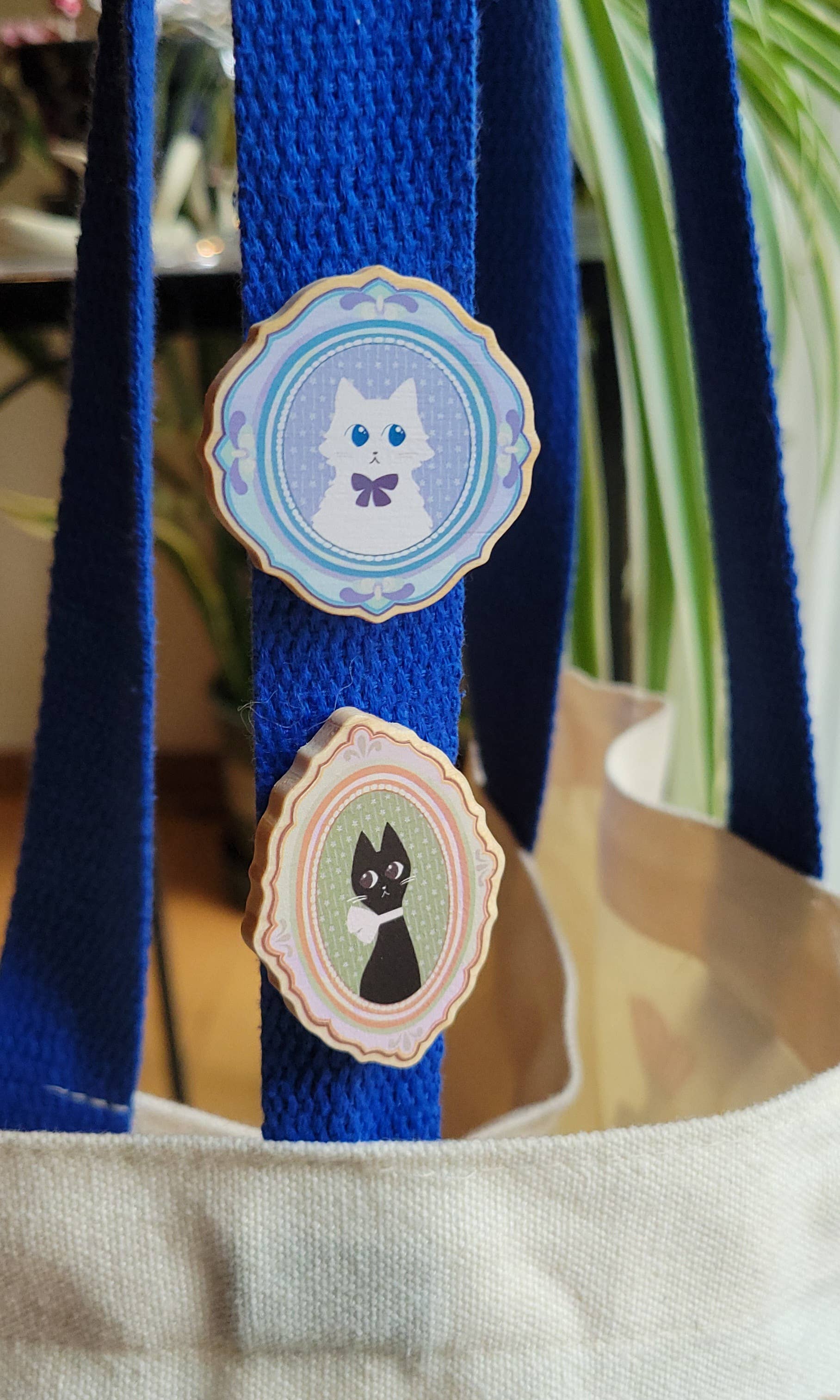 Ting Draws - Wholesale Lapel Pin/Button - Vintage Black Cat Wooden Pin3