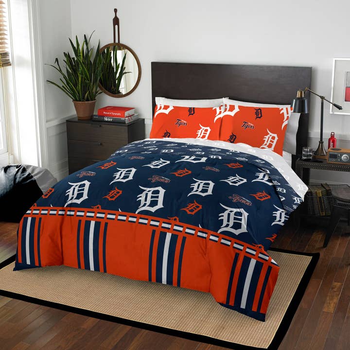 MLB Tigers ROTARY - Queen Bed in Bag for wholesale by The Northwest Group