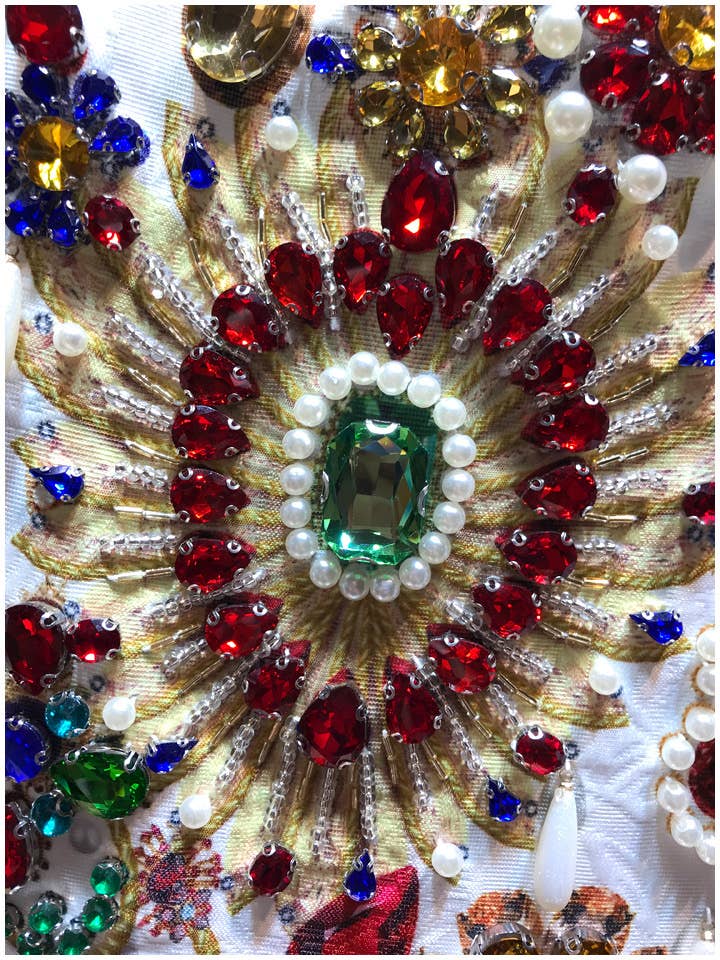 Hvid DR0170 radiant smykkesten A-formet kjole - sommer luksus for engroshandel på Faire9