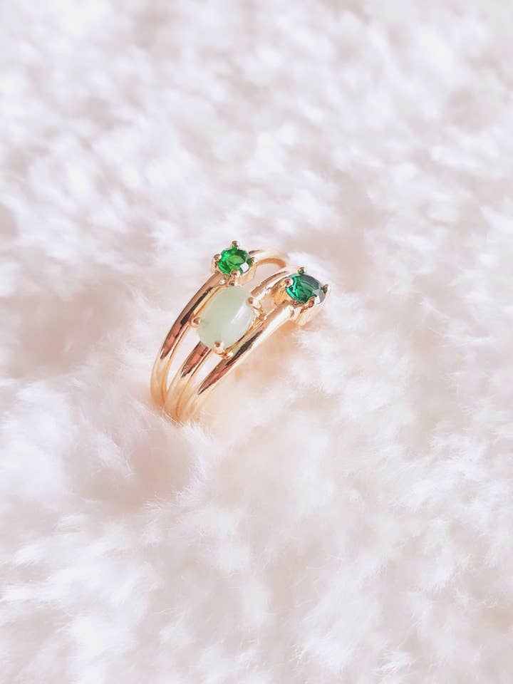 Anillo de 3 hileras chapado en oro con una piedra de aventurina verde para venta al por mayor de SIUKA