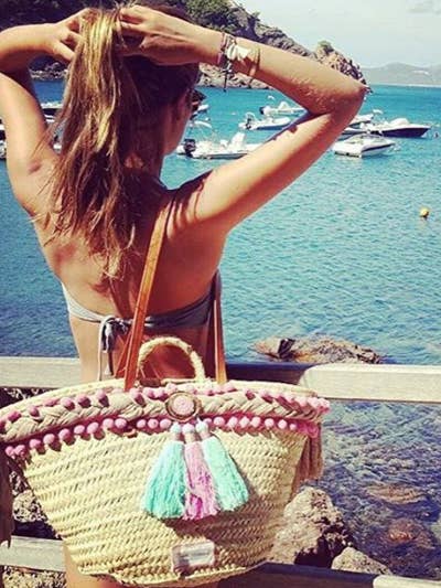 Naturfarbener Tragekorb S'Agaro Medium Groß – 53 x 30 cm für den Großhandel von Twenty Violets