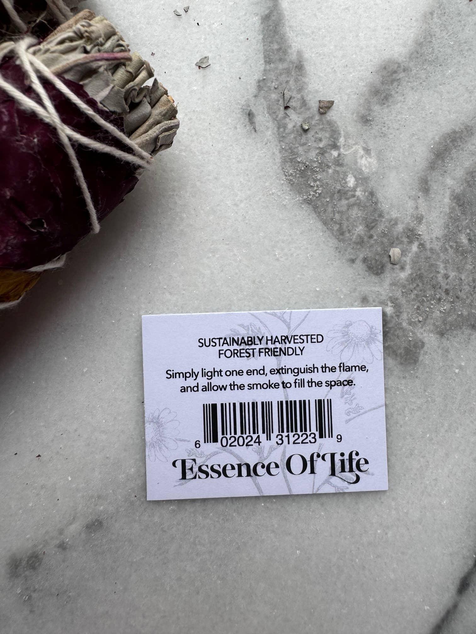 Essence of Life Organics – Engroshandel Salviepakke – Skovvenlige rosenblade og hvid salvie-plet2