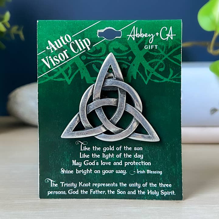 Clip pour visière Trinity K pour la vente par Abbey + CA Gift