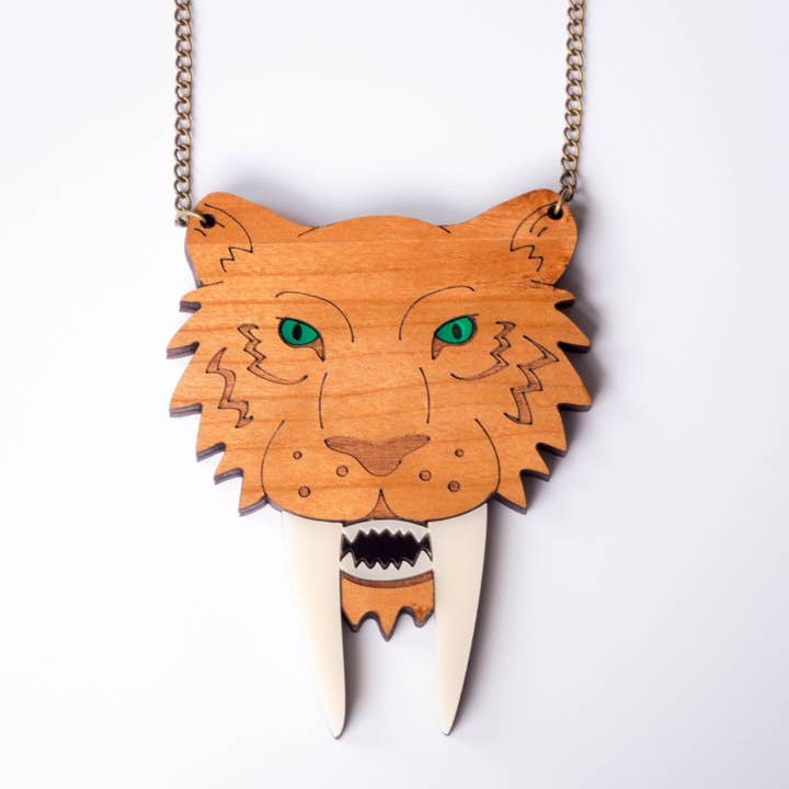 Sabeltand tijger statement ketting voor wholesale door designosaur