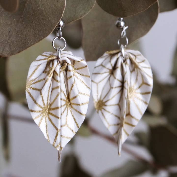 Orecchini origami - foglie piccole - stella dorata per la vendita all'ingrosso da parte di Dix janvier