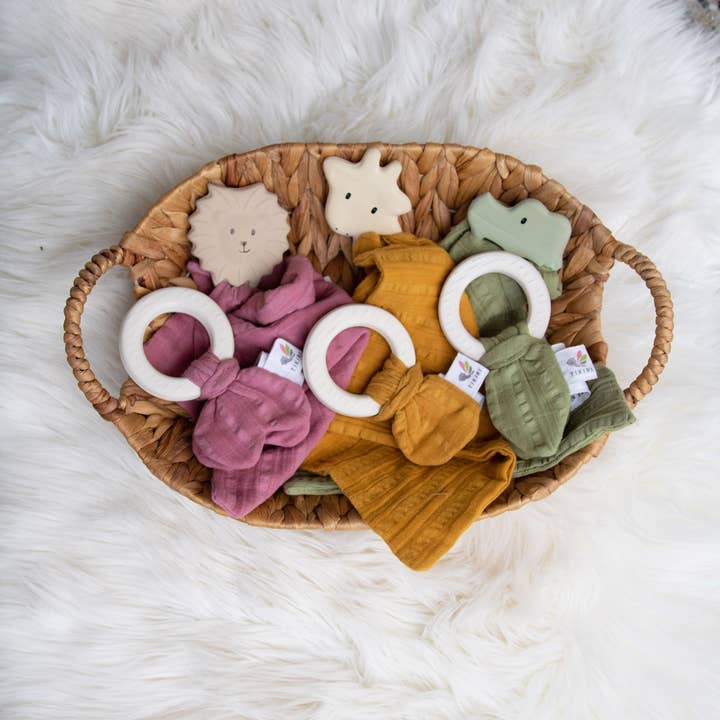 Tikiri Toys LLC - Wholesale Teether (Not Clip-On) - Baby - Giraffe Comforter Mustard Yellow w/Natural Rubber Teether
