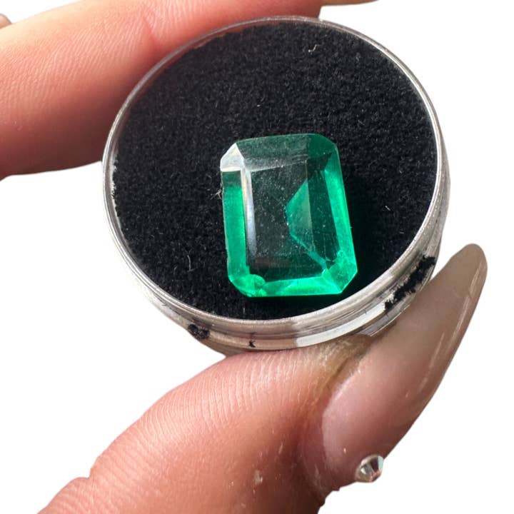 Celestial Avenue - Wholesale Spiritual Stone/Crystal - MOLDAVITE - Faceted Gemstone - 100% Genuine - LARGE8