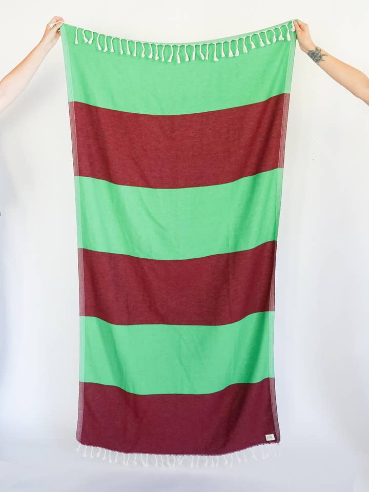 BREITER STREIFEN TÜRKISCHES HANDTUCH / MALIBU DINER für den Großhandel von STATE The Label