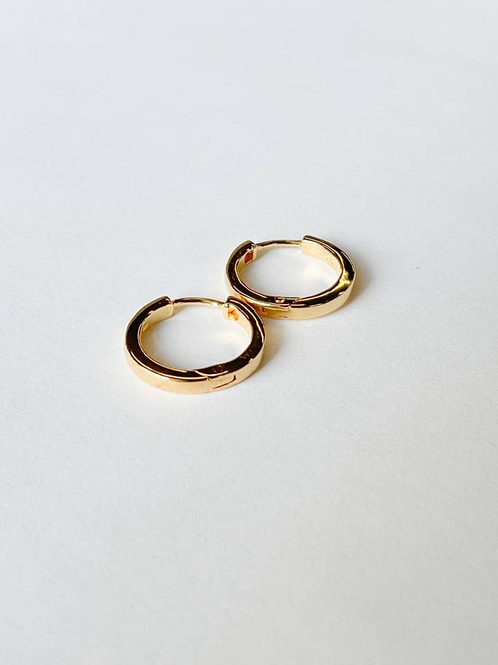 Classic cuff earrings for wholesale by Treisi