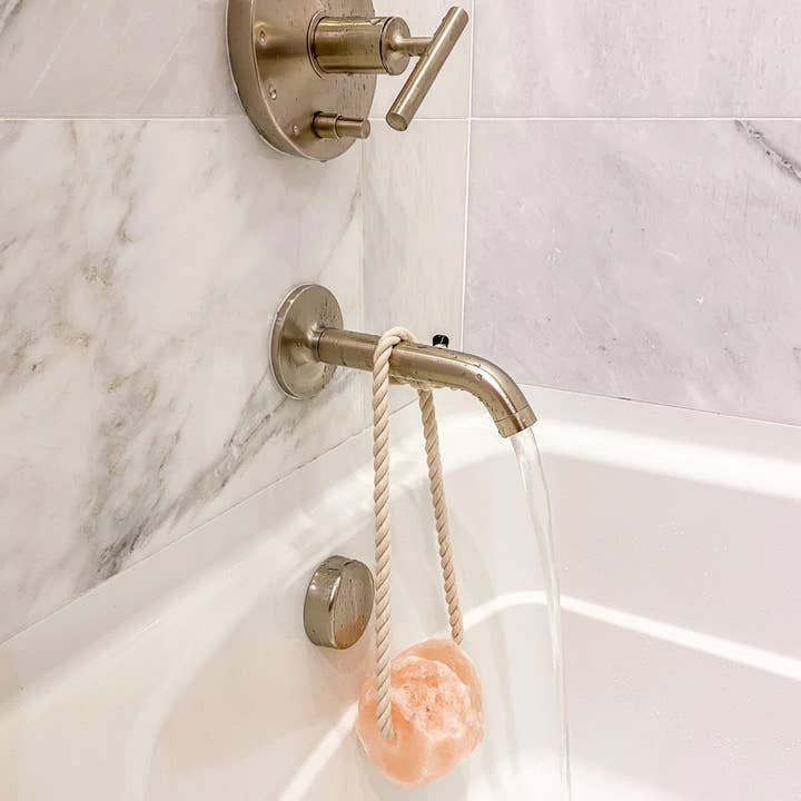 Rocks Detox - Wholesale Bath salts - Pink Himalayan Bath Salt Rock Large5