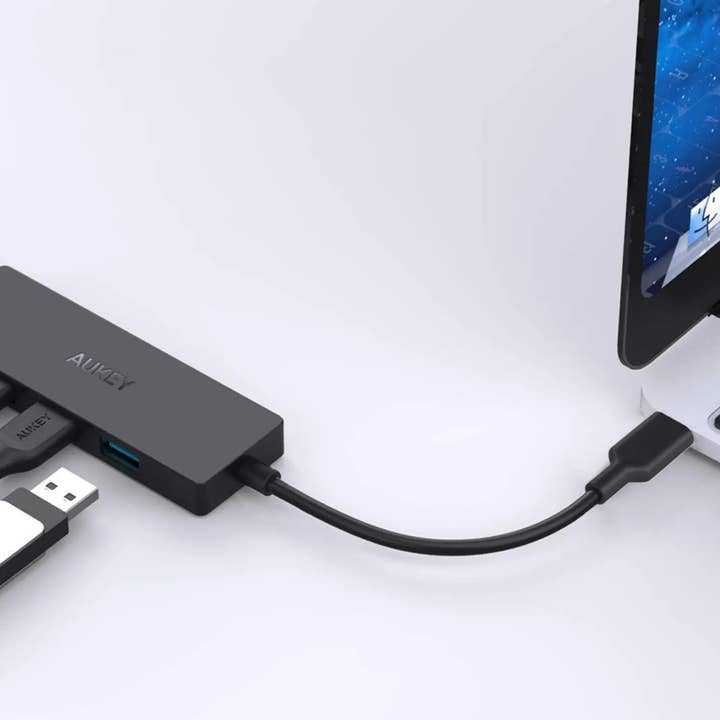 Above Edge - Wholesale Charging Cable - USB C Hub Ultra Slim with 4 USB 3.0 Data Ports Black