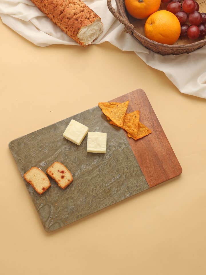 Brown Resin & Wood Cheese Board for wholesale by Tiramisu