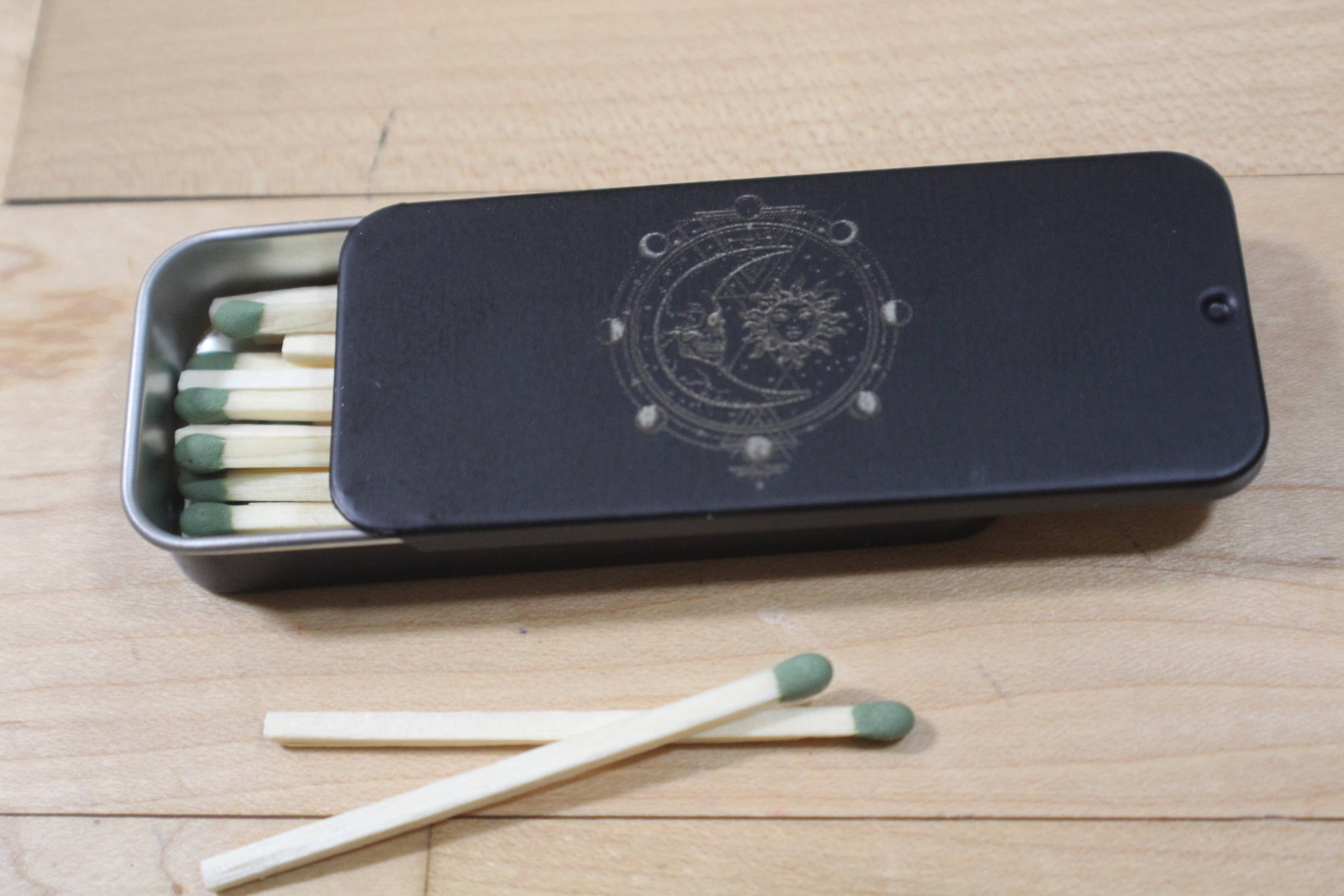 Raven Design - Wholesale Matches - Black Metal Match Refillable Tin8