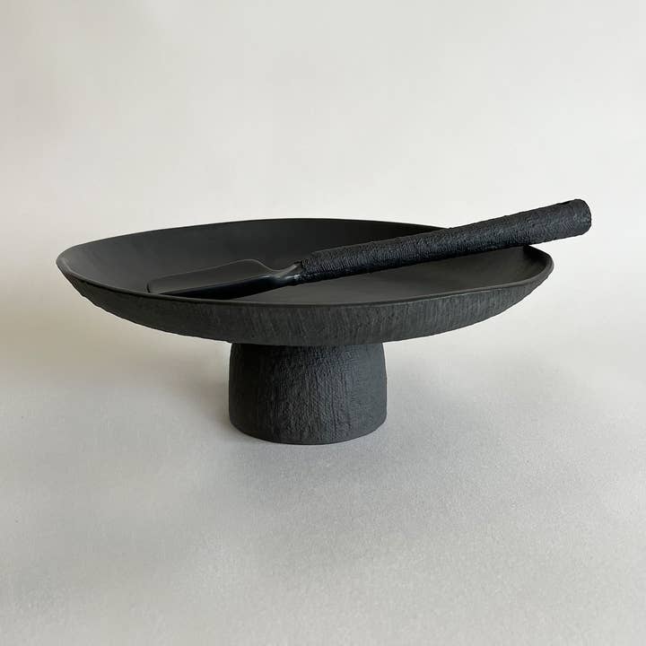 YUTA - Serving Tray & Spoon Set, Black for wholesale by KOTI London