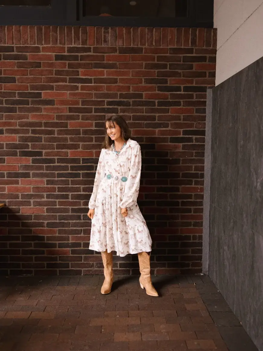 Ivoire Robe chemise à imprimé cheval en vente sur Faire9