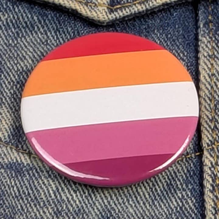 Lesbisk stolthed pin badge for engroshandel hos Katchee Gifts